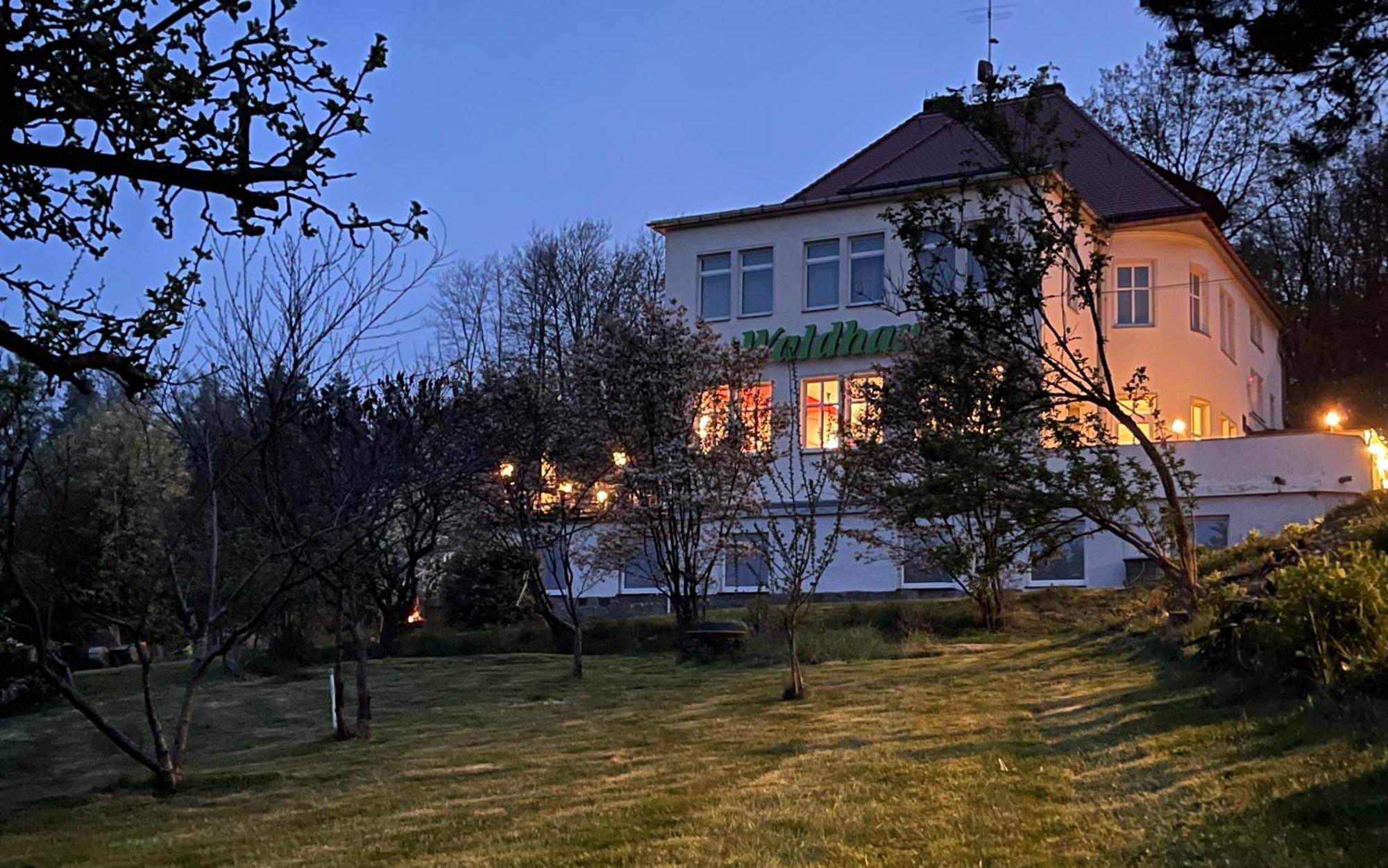 Hotel Waldhaus Pulsnitz Exteriér fotografie